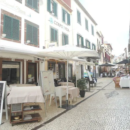 City Apartment شقة فونشال